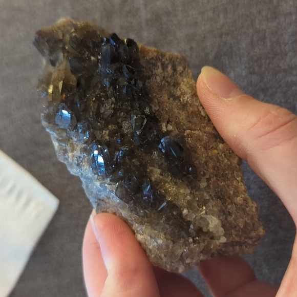 Smokey raw specimen - Picture 3 of 3